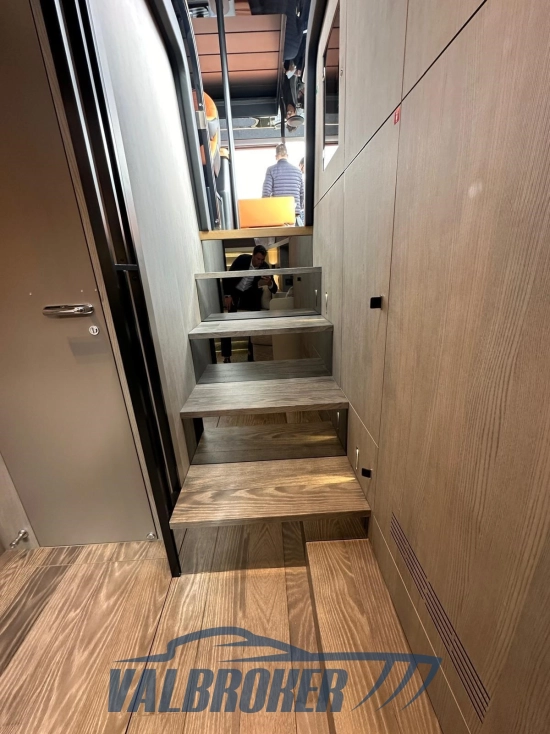 Cranchi A46 Luxury Tender usata in vendita