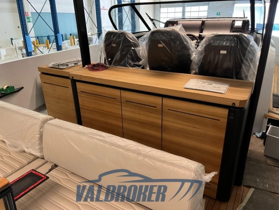 Cranchi A46 Luxury Tender usata in vendita