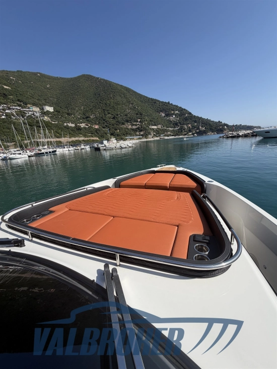 Cranchi A46 Luxury Tender usata in vendita