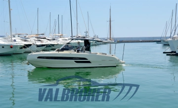 Invictus Yacht GT320 usata in vendita