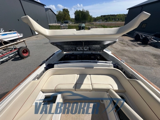 Chris Craft CORSAIR 28 usado à venda