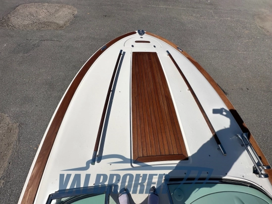 Chris Craft CORSAIR 28 usado à venda
