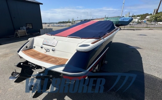 Chris Craft CORSAIR 28 usado à venda