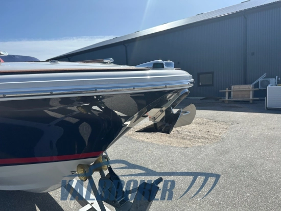 Chris Craft CORSAIR 28 usado à venda
