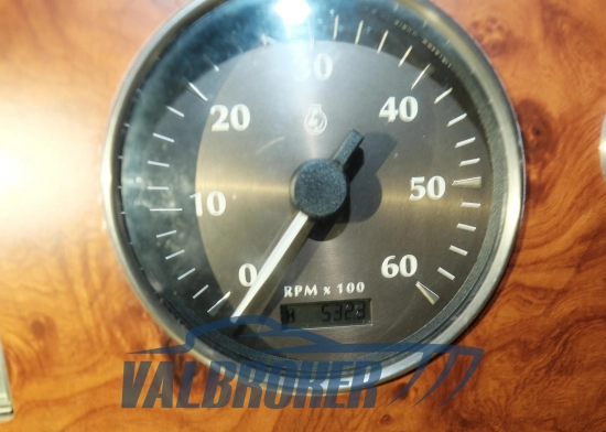 Maxum 2300 SC usado à venda
