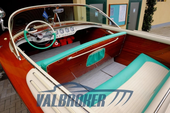 Riva Ariston usado à venda