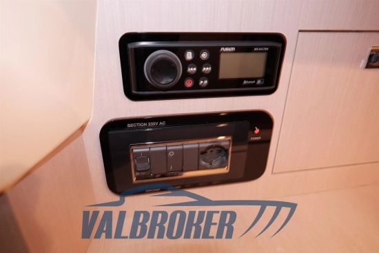 Invictus Yacht GT 280 de segunda mano en venta