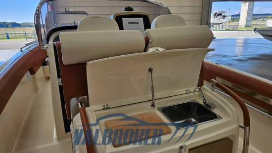 Invictus Yacht SX280 de segunda mano en venta