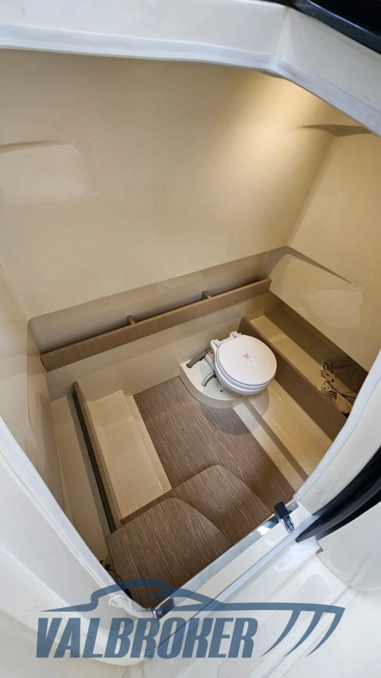 Invictus Yacht SX280 de segunda mano en venta