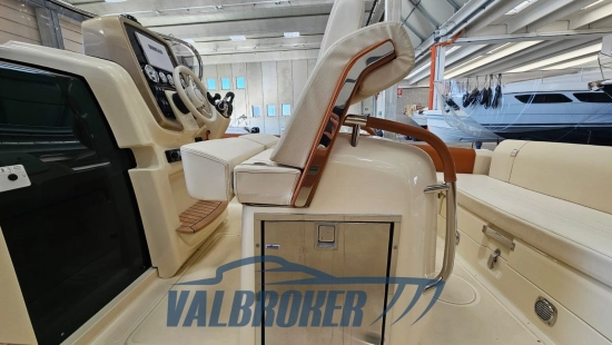 Invictus Yacht SX280 de segunda mano en venta