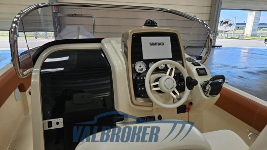 Invictus Yacht SX280 de segunda mano en venta
