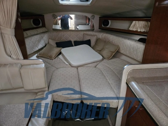 Sea Ray Sundancer 315 usado à venda