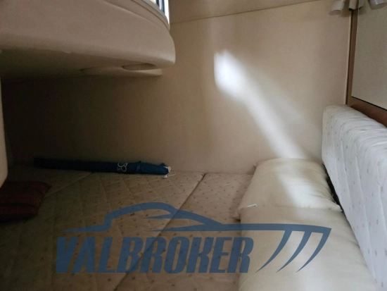 Sea Ray Sundancer 315 usado à venda