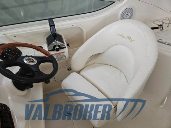 Sea Ray Sundancer 315 usado à venda