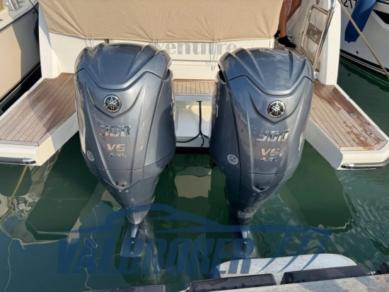 Sealine C335V de segunda mano en venta