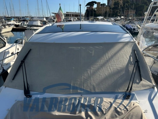 Sealine C335V de segunda mano en venta