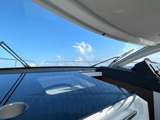Sealine C335V de segunda mano en venta