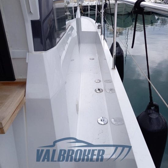 Sealine C335V de segunda mano en venta