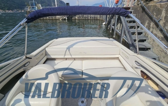 Sea Ray 210 OVERNIGHTER de segunda mano en venta