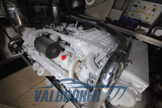 Overmarine Mangusta 72 usado à venda