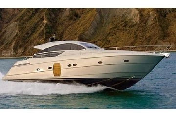 Pershing 64 usado à venda
