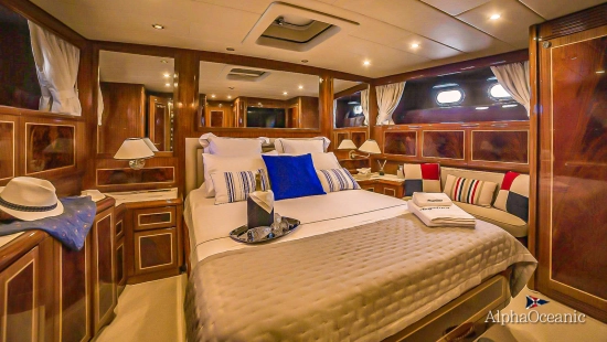 Mangusta 80 open usado à venda