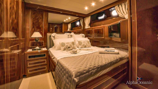 Mangusta 80 open usado à venda