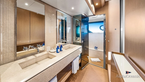 Ferretti 1000 usata in vendita