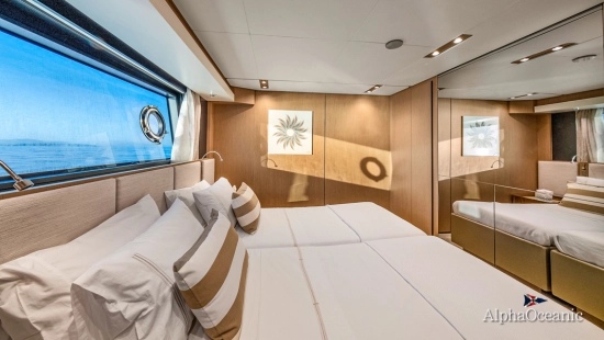 Ferretti 1000 usata in vendita