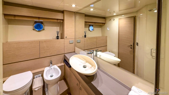 Ferretti 690 usado à venda
