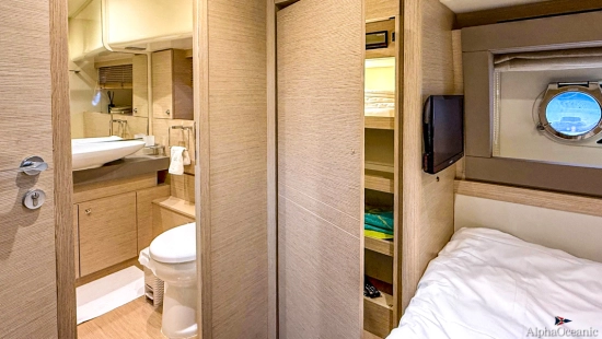 Ferretti 690 usado à venda