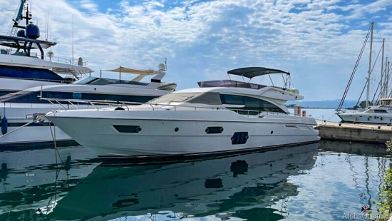 Ferretti 690 usado à venda