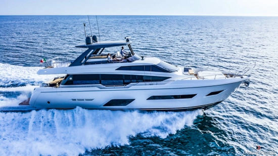 Ferretti 780HT usata in vendita