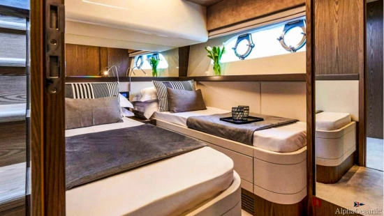 Ferretti 550 de segunda mano en venta