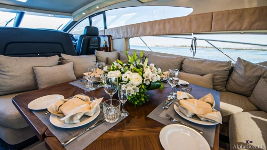 Sunseeker Predator 72 usata in vendita