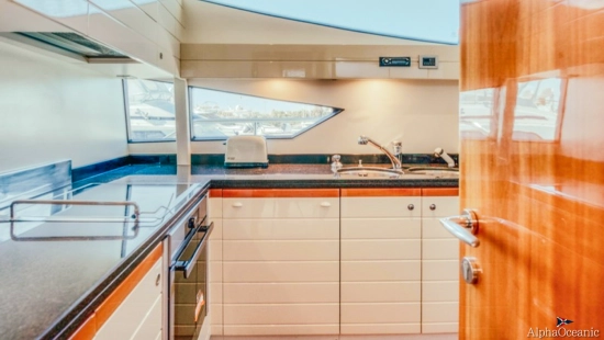 Ferretti 830 de segunda mano en venta