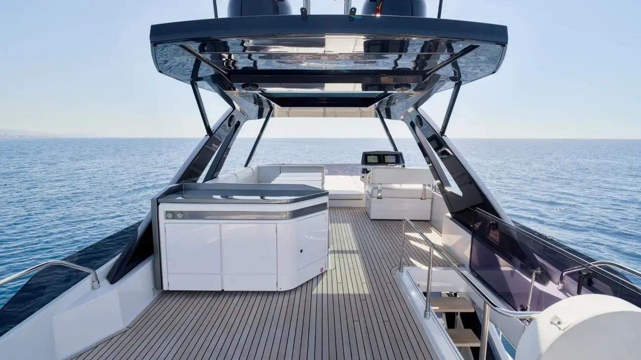 Ferretti 720 usata in vendita