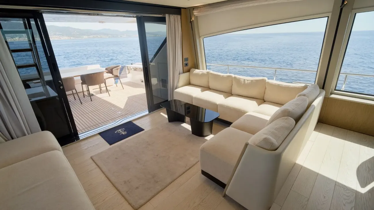 Ferretti 720 usata in vendita