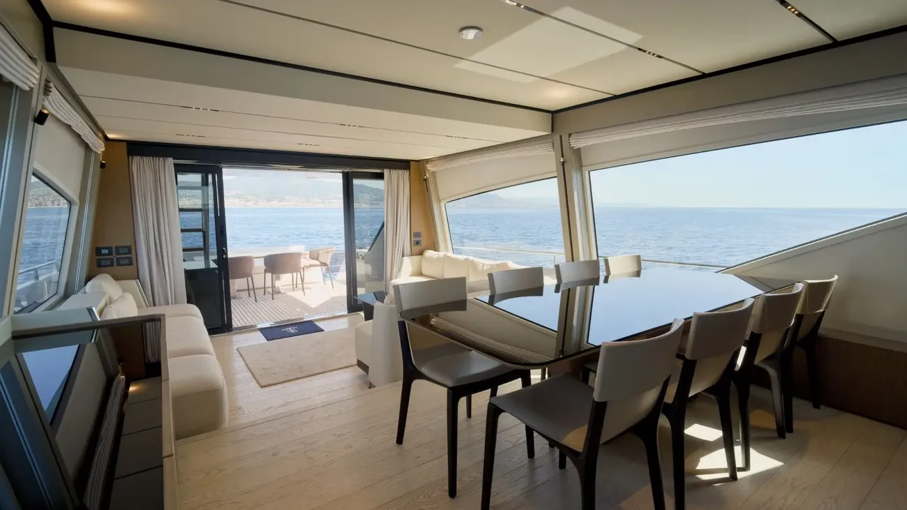 Ferretti 720 usata in vendita