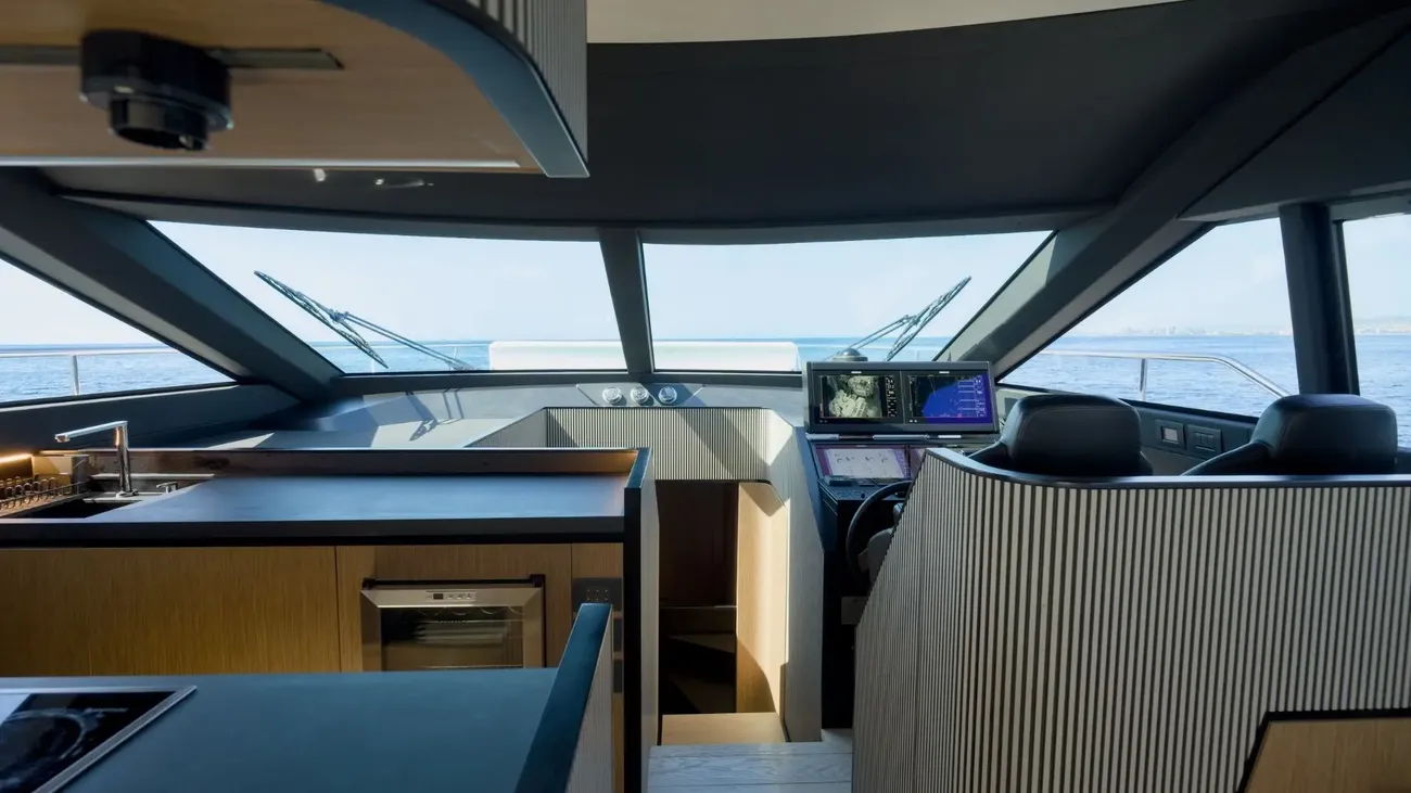 Ferretti 720 usata in vendita