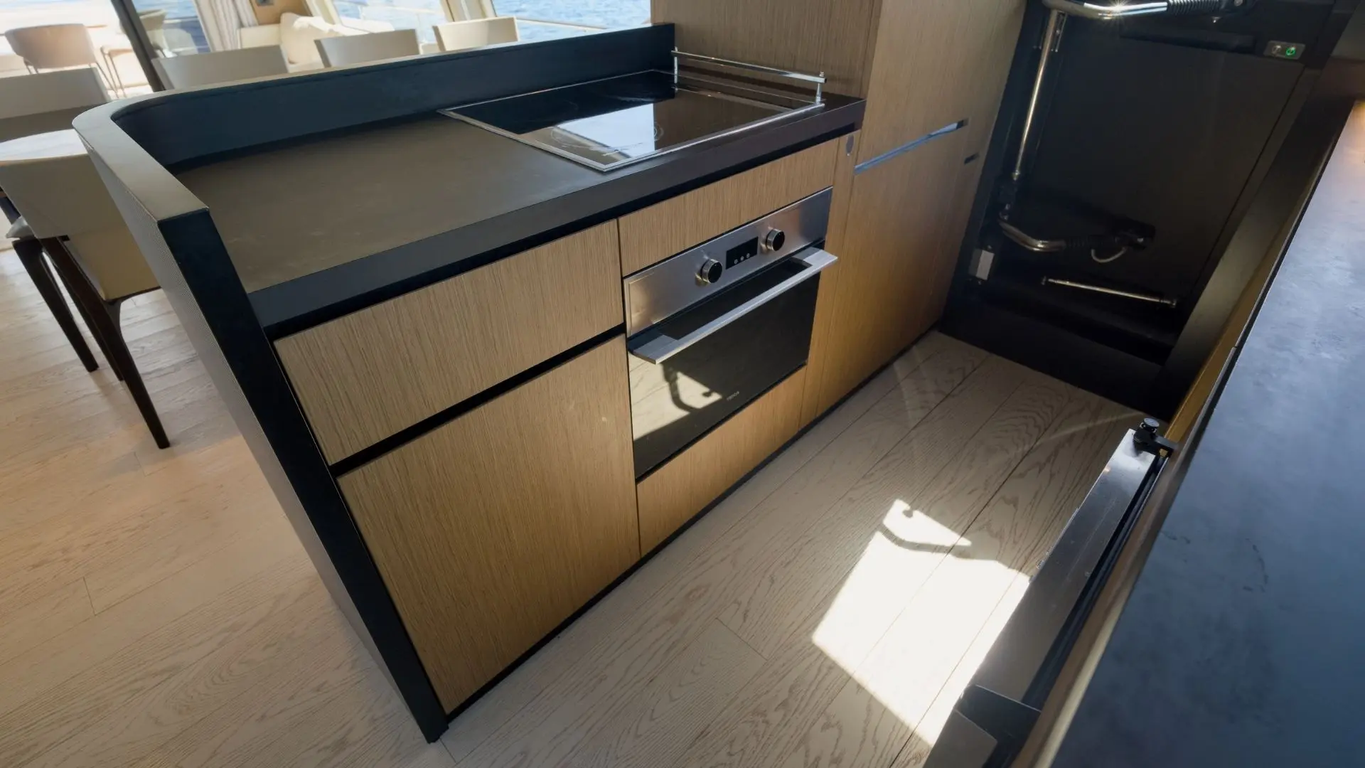 Ferretti 720 usata in vendita