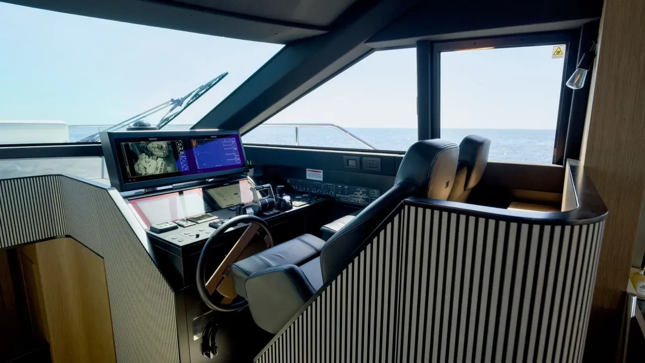 Ferretti 720 usata in vendita