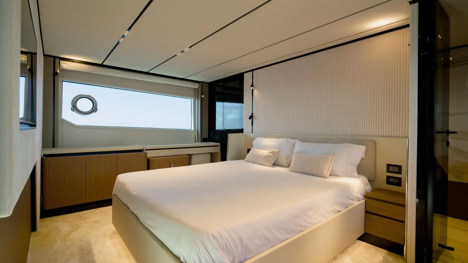 Ferretti 720 usata in vendita