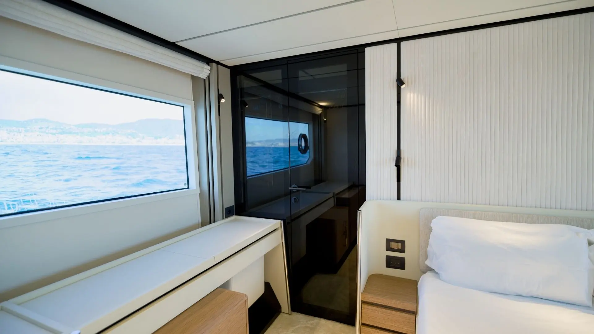 Ferretti 720 usata in vendita