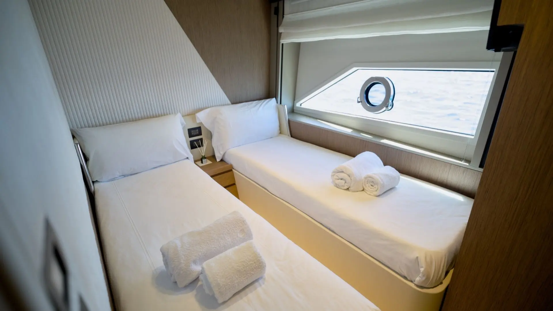 Ferretti 720 usata in vendita