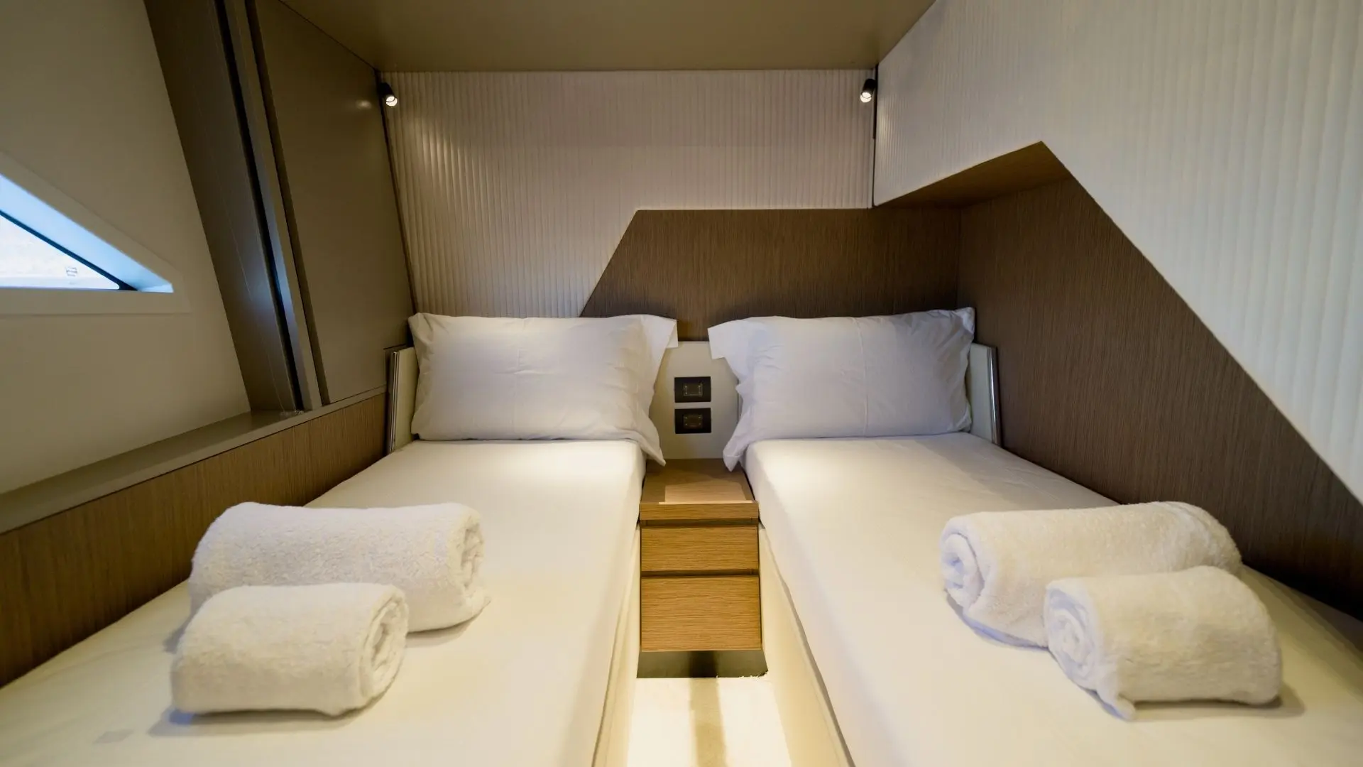 Ferretti 720 usata in vendita