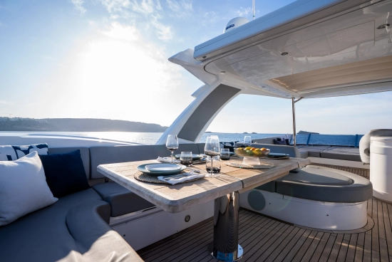 Sunseeker Manhattan 66 usata in vendita