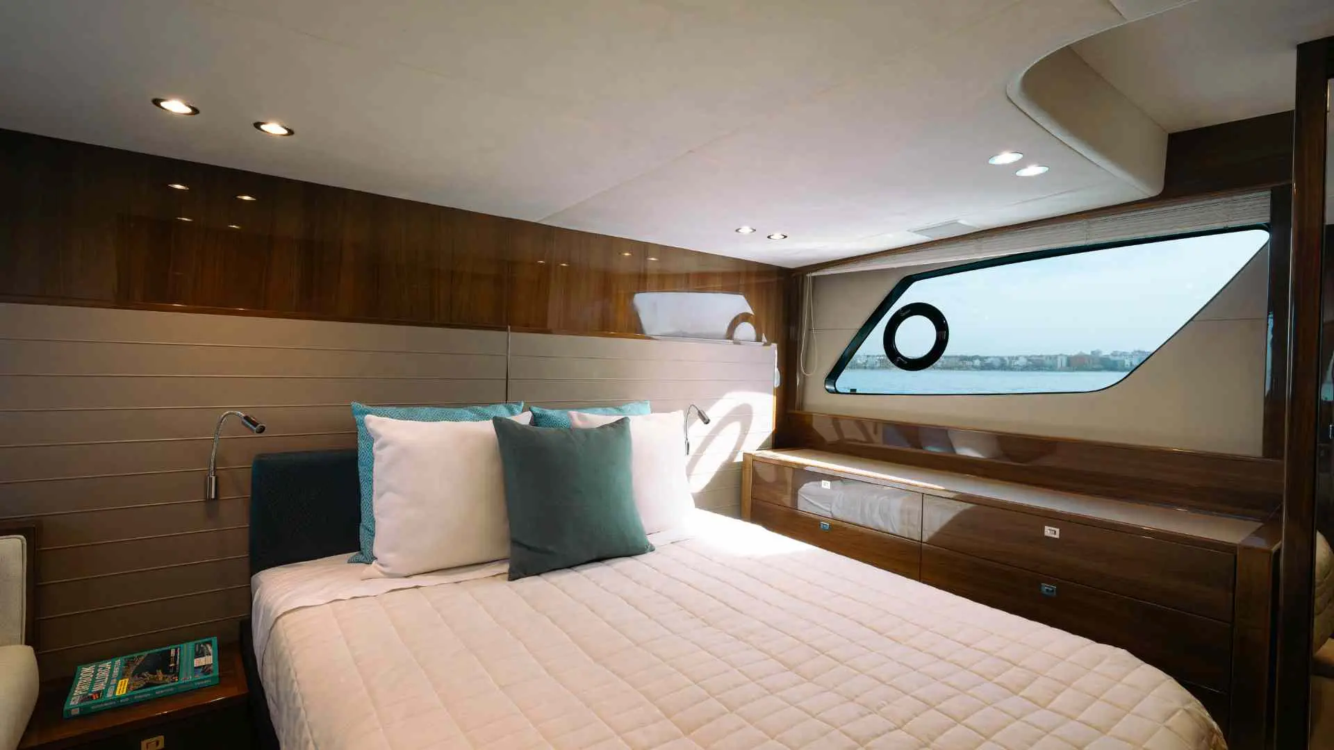 Princess V48 usata in vendita