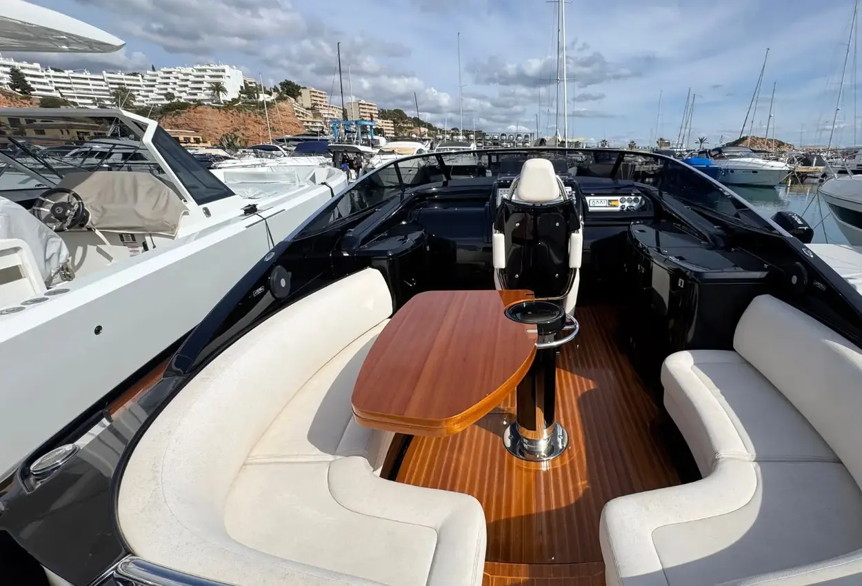 Riva 44 Rivarama usado à venda