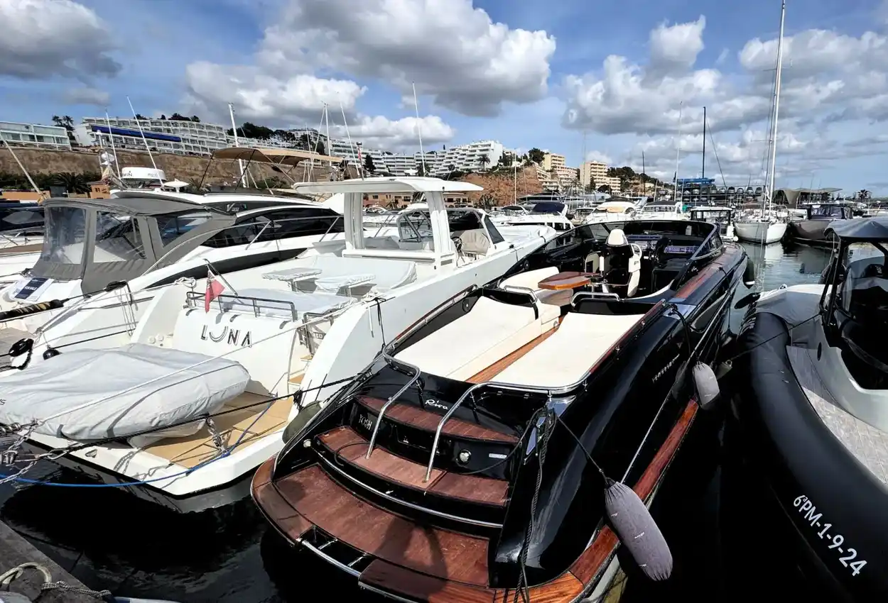 Riva 44 Rivarama usado à venda